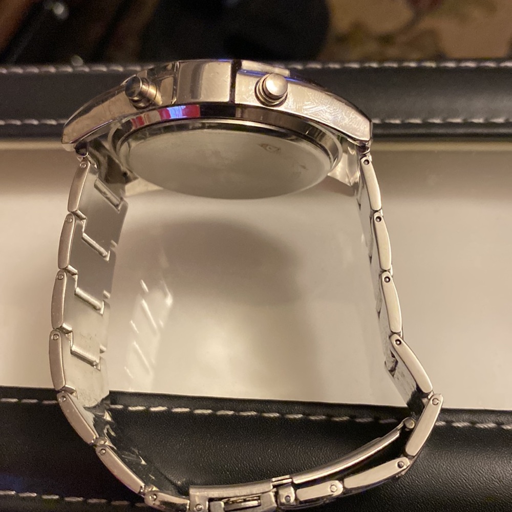 Man’sWatch - Picture 3 of 7